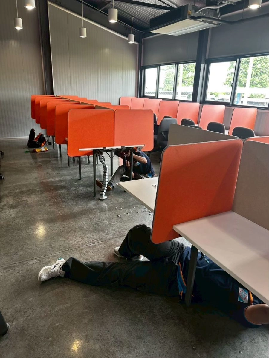 ผลงานการรื้อถอดขนย้ายเฟอร์นิเจอร์ ESSO 1